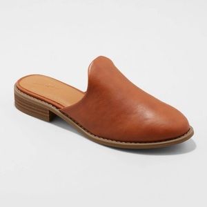 Mules NWT